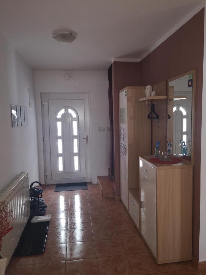 Apartment Igor - Holiday Home Ostarije ภายนอก รูปภาพ