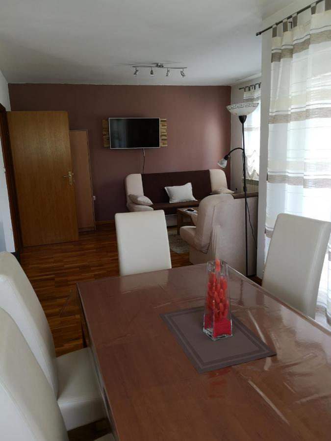 Apartment Igor - Holiday Home Ostarije ภายนอก รูปภาพ
