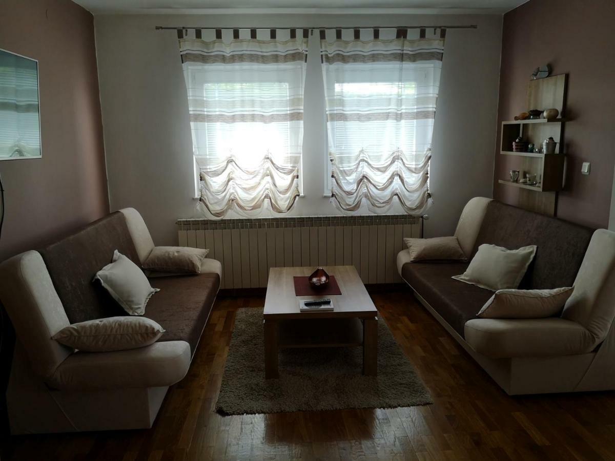 Apartment Igor - Holiday Home Ostarije ภายนอก รูปภาพ